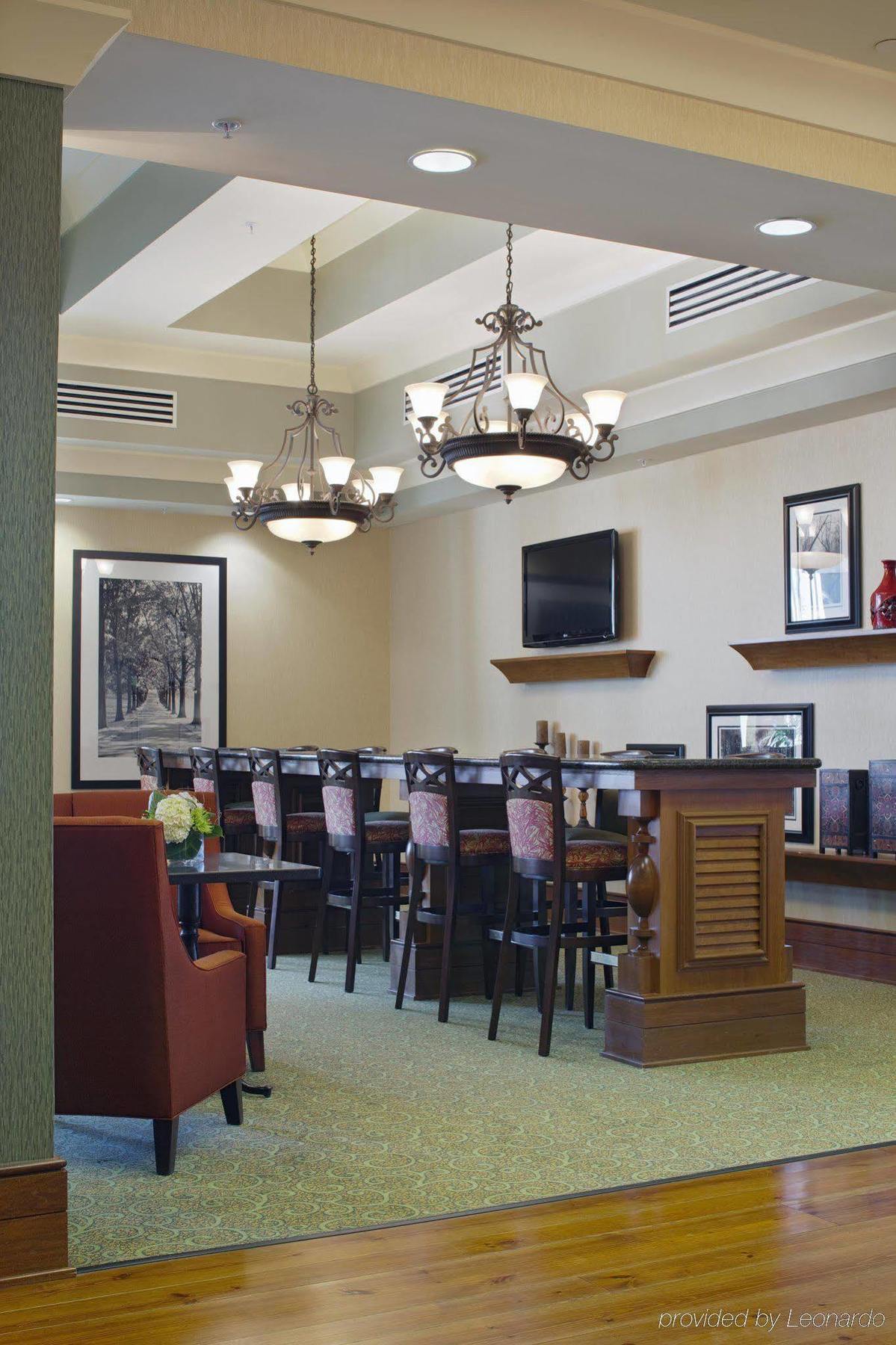 Hampton Inn & Suites Savannah/Midtown Restaurant photo